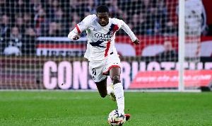 竞技宝在线-队报：登贝莱回归巴黎一线队训练，有望在周三的欧冠中首发